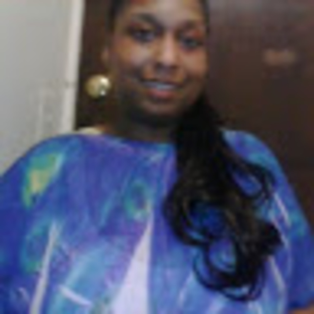 Meet your Posher, Angela